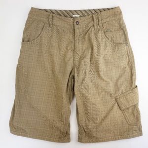 Lululemon Men's Plaid Cargo Shorts Wet Dry Warm